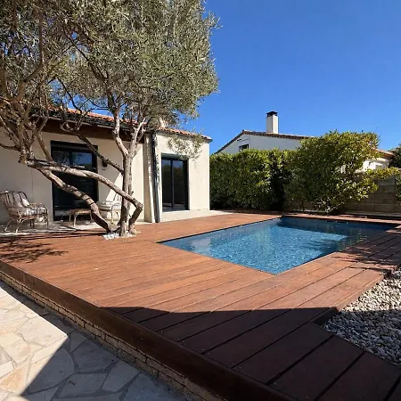 Climatisee Avec Piscine Situee A * Pérols